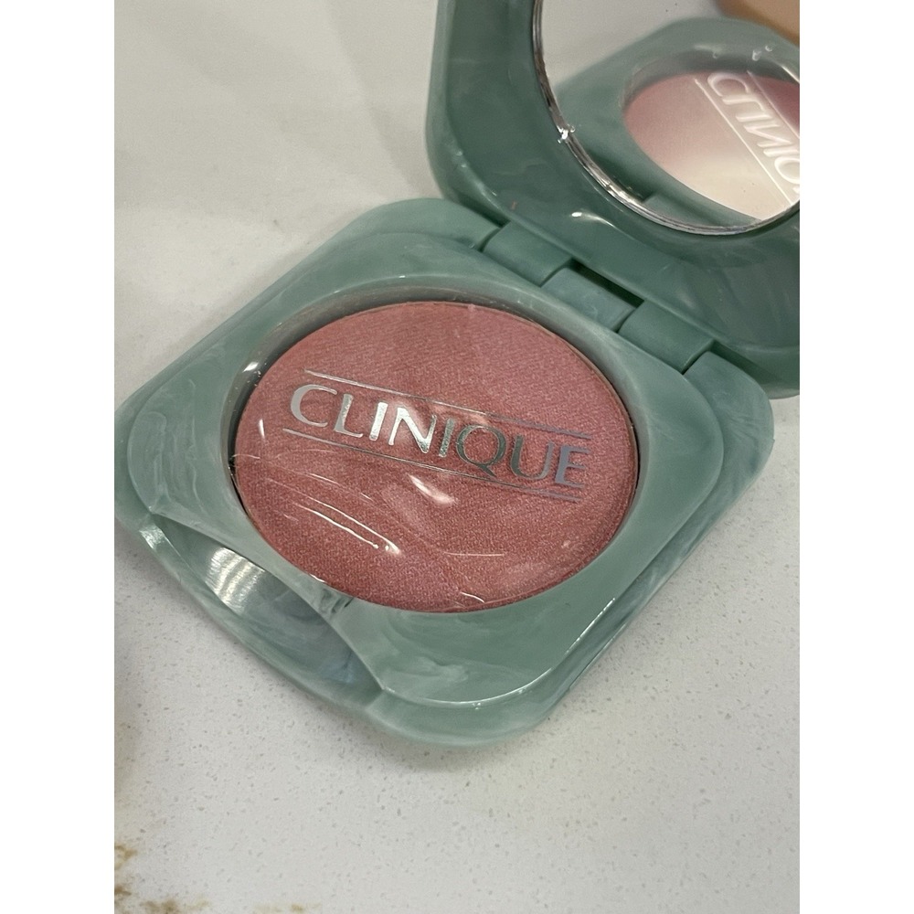 Clinique Pink Plush Beyond Blusher OilFree Everywhere Color .07 oz New Old Stock - Picture 2 of 4